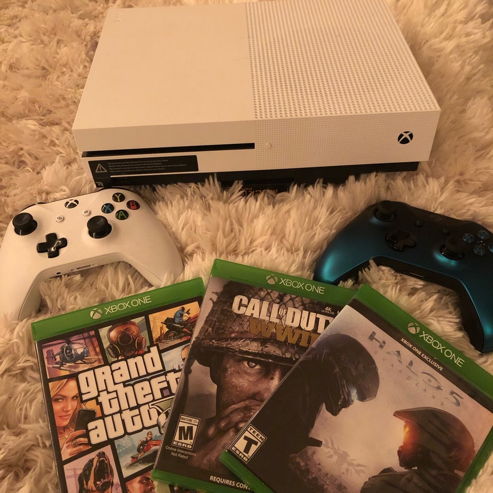 Xbox one S-White